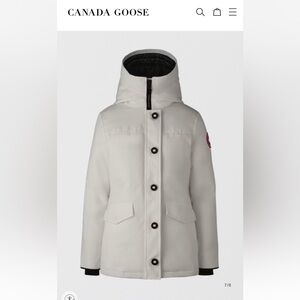 Lynnwood Parka Canada Goose. Size M. With tag.